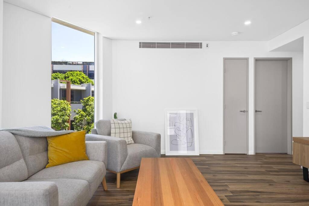 Zetland Delight 2-bedroom With Pool & Gym Apartment *